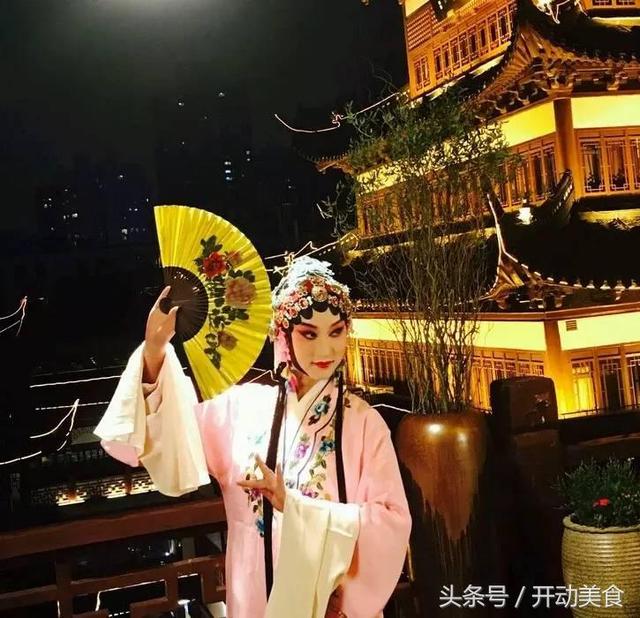 城隍廟新玩法，傳統(tǒng)與現(xiàn)代交融的新年味！