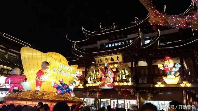 城隍廟新玩法，傳統(tǒng)與現(xiàn)代交融的新年味！