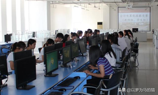 大專生報考這10個“專科專業(yè)”靠譜，實用性很高，畢業(yè)很好找工作