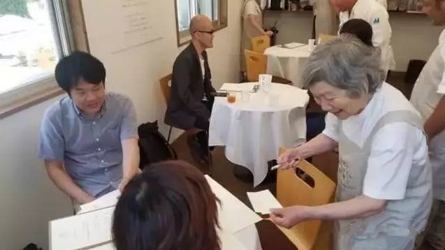 如何讓消費者記住你？這幾個大開腦洞的創(chuàng)意營銷案例！